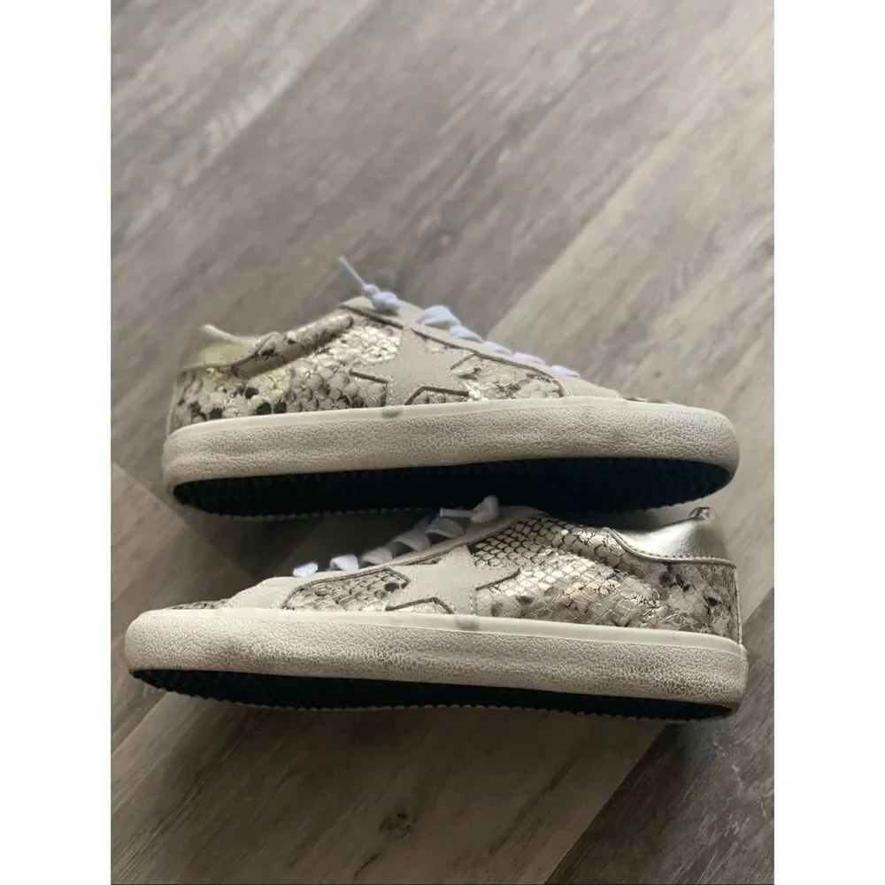 Steve Madden Women’s Pursued Gold Metallic Snakeskin Lace-Up Sneakers Size 7M